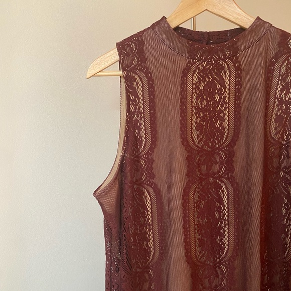 Maroon Lace Dress (lined) - Picture 2 of 9